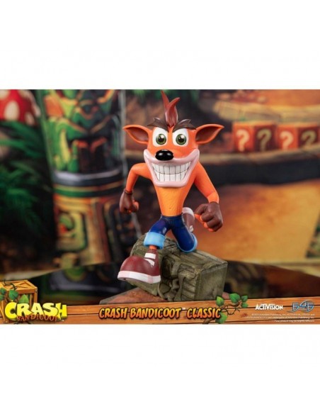 -17640-Figuras - Figura Crash Bandicoot Classic First 4 Figures 28cm-5060316627280