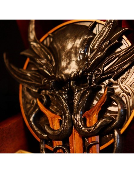 -17748-Merchandising - Dungeons & Dragons Limited Edition Baldur's Gate 3 Medallion-5060948292061