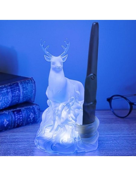 -18240-Merchandising - Harry Potter Lámpara Patronus Con Varita -5056577753196