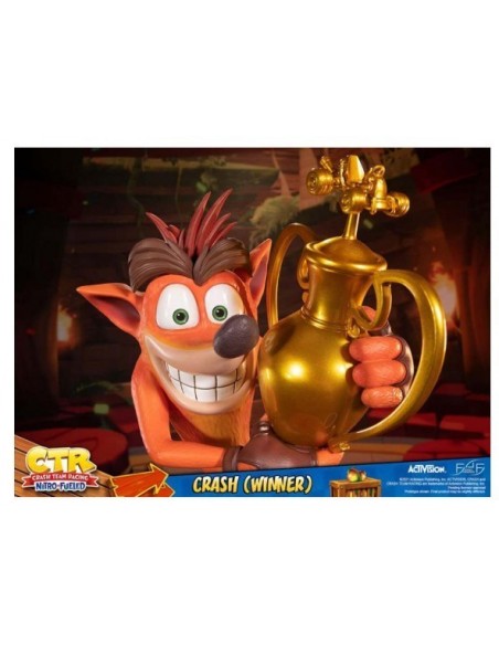 -10743-Figuras - Figura Crash Estatua Resina Team Racing Nitro-Fueled Crash Winner 46 cm (Standard Edition)-5060316623145