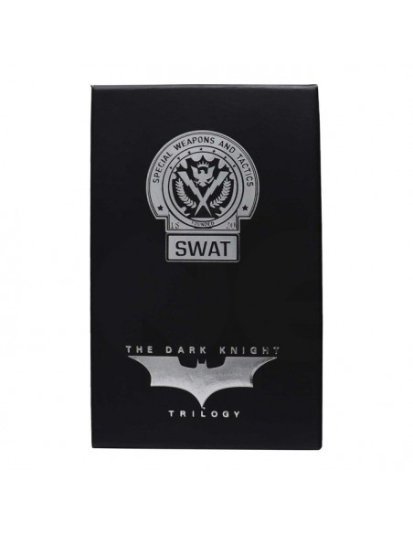 -19568-Merchandising - Batman The Dark Knight Replica Gotham City SWAT Badge-5059479978971