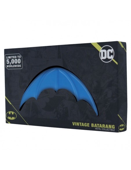 -19567-Merchandising - DC Comics Batman Limited Edition Replica Batarang-5060948290104
