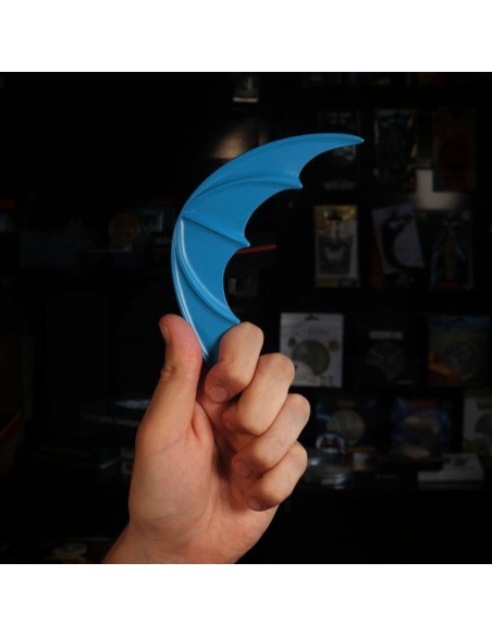 -19567-Merchandising - DC Comics Batman Limited Edition Replica Batarang-5060948290104