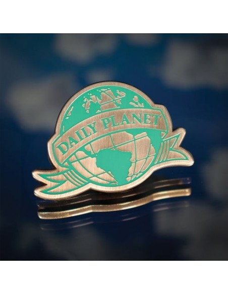 -19486-Merchandising - Superman 2025 Daily Planet Pin Badge-5060948297295